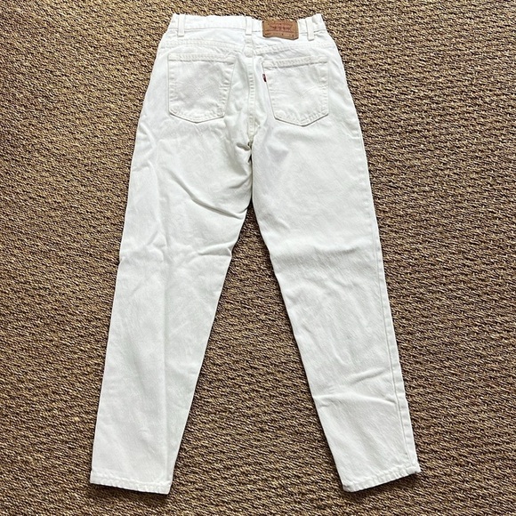 Vintage Levi 550 Jeans - Picture 2 of 15